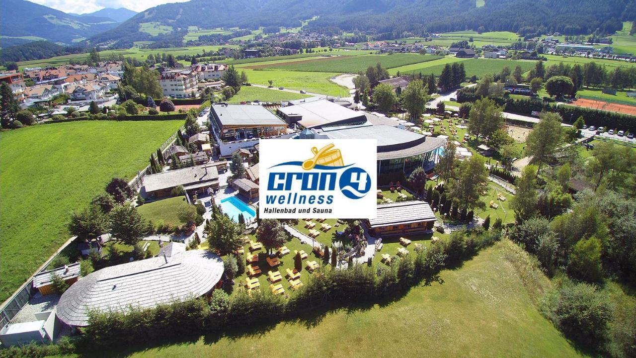 Hotel Garni Hochgruber Brunico Bagian luar foto
